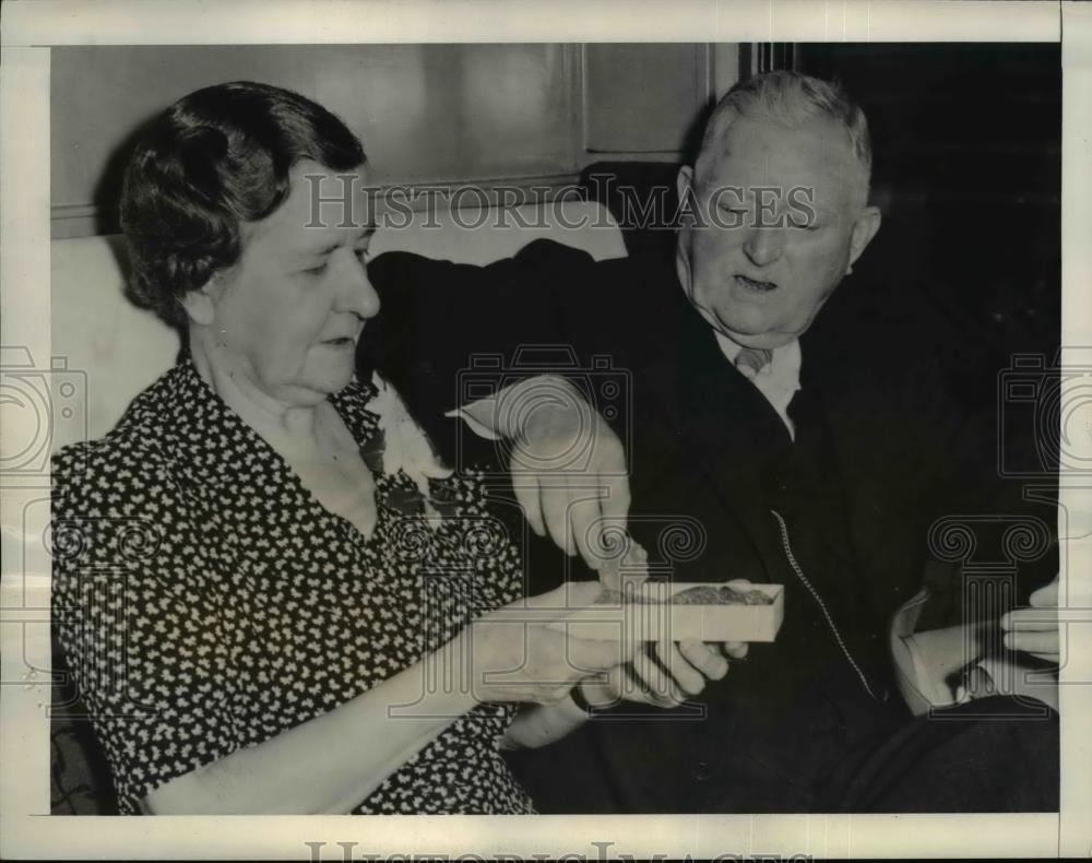 1940 Press Photo 'Cactus Jack' Heads For Home - Historic Images