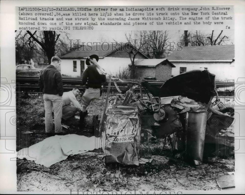 1959 Press Photo train and truck collision that killed John Hoover in Fairland - Historic Images