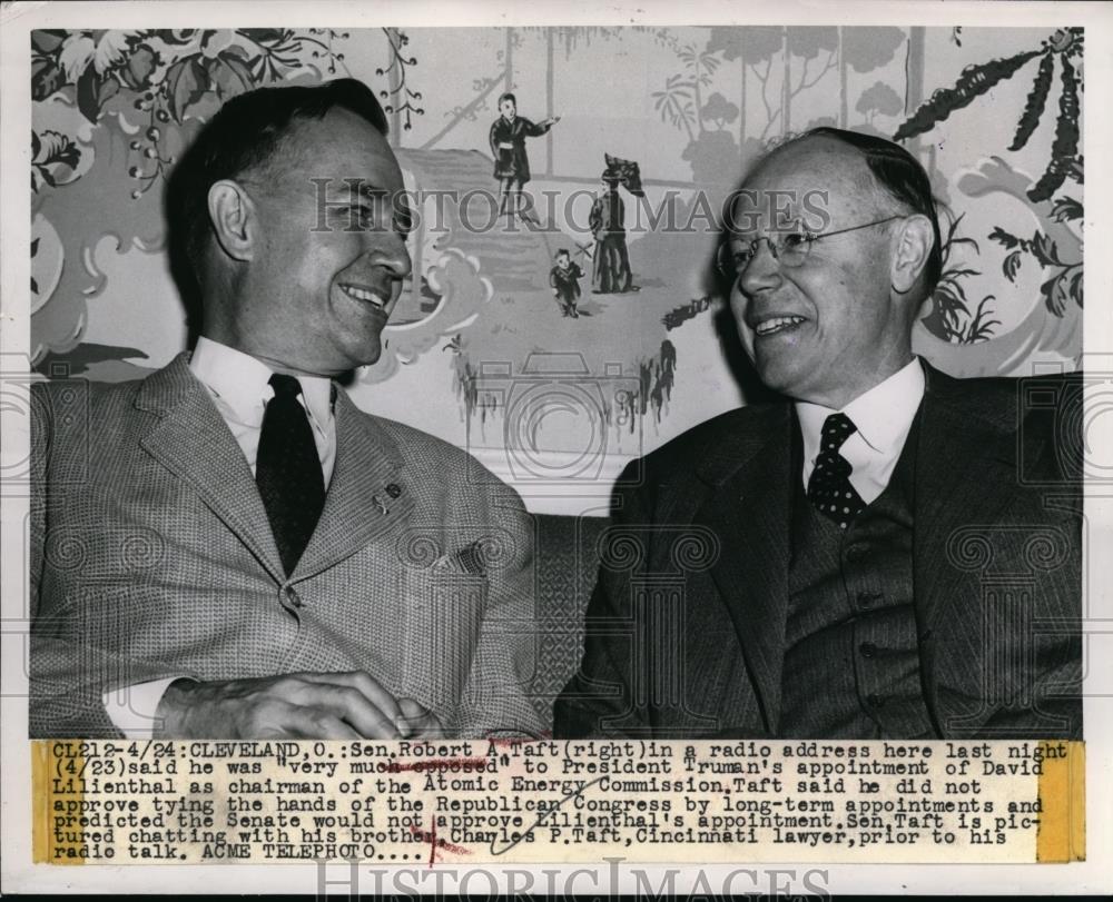 1948 Press Photo Sen. Robert Taft, Charles P. Taft Radio address - Historic Images