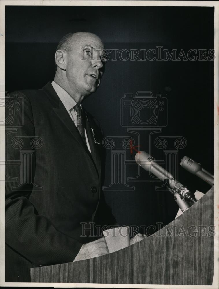 1964 Press Photo Alan Cranston, proven vote getter - Historic Images