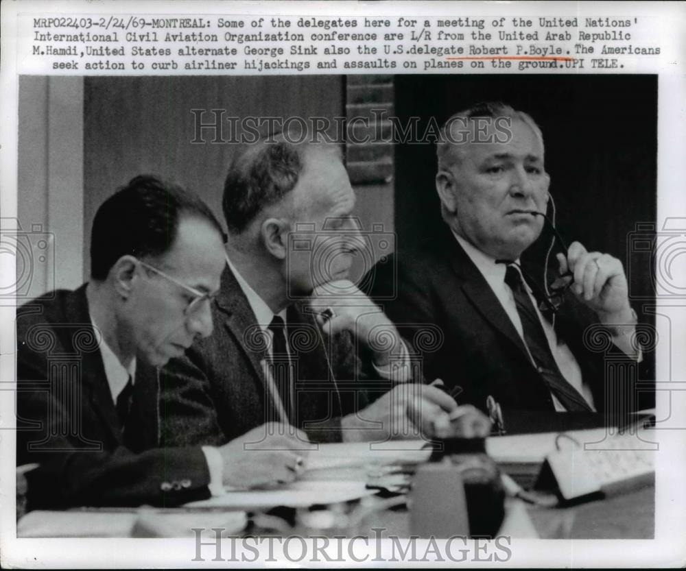 1969 Press Photo Robert P. Boyle, U.S.delegate at U.N. Conference in Montreal. - Historic Images