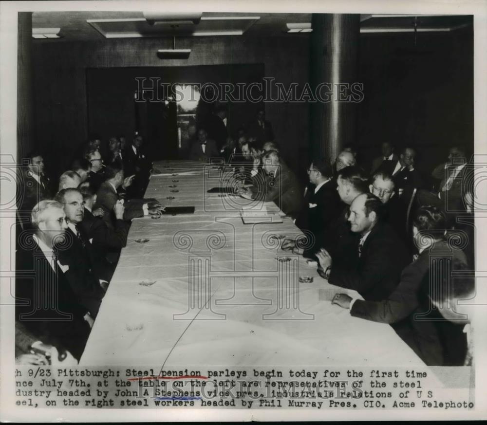 1949 Press Photo John A.Stephens headed the Steel Pension Parley. - Historic Images