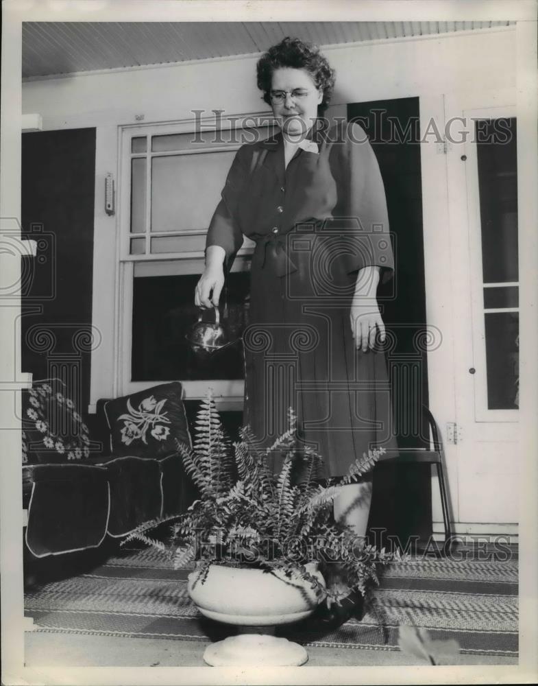 1945 Press Photo Mrs. George Wallace Wife Of Brother Of Mrs. Truman - Historic Images