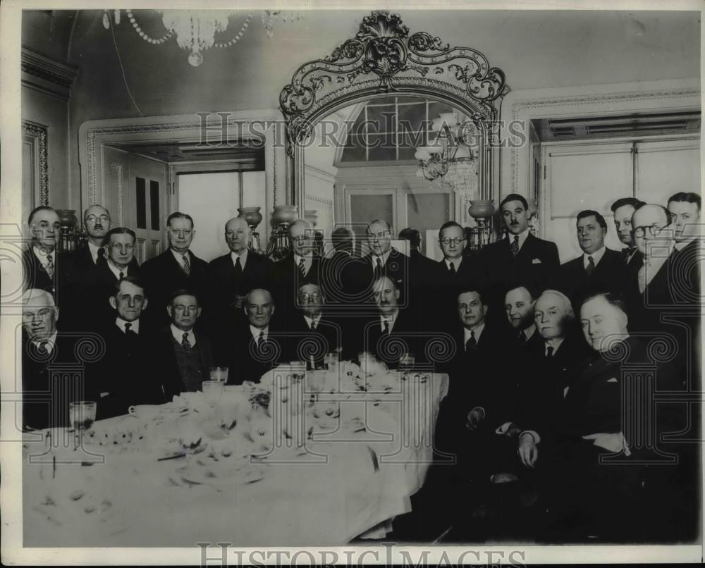 1929 Press Photo Ohioans guests at luncheon given by Senator Roscoe McCullough. - Historic Images