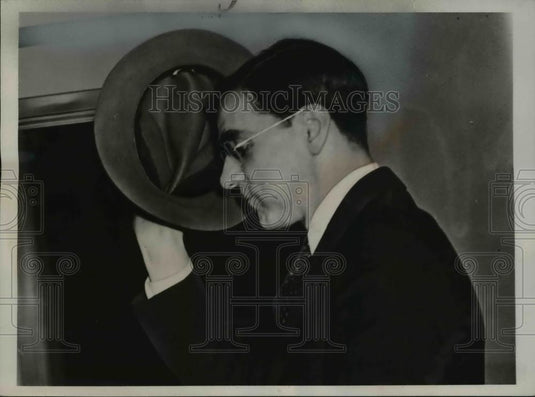 1940 Press Photo Byron Lewis Clark Jr. Bankruptcy hearing, Robert J. Boltz - Historic Images