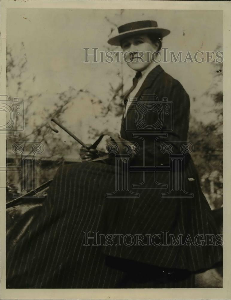 1923 Press Photo Mrs Won Hilt - Historic Images