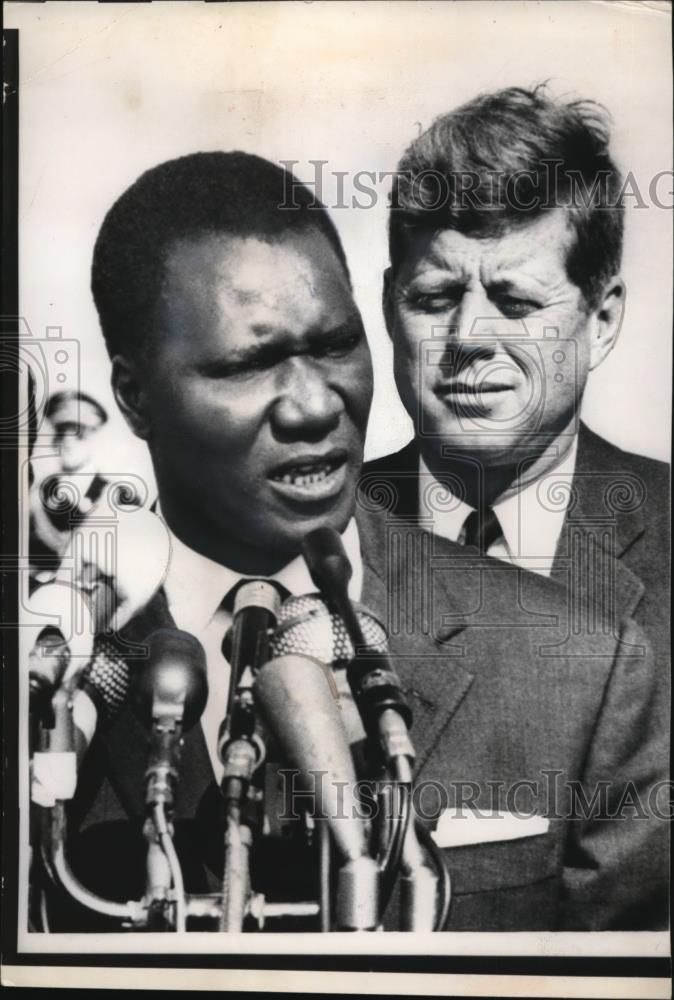 1962 Press Photo Pres. Kennedy welcomed Pres. Sekou Toure of Guinea. - Historic Images