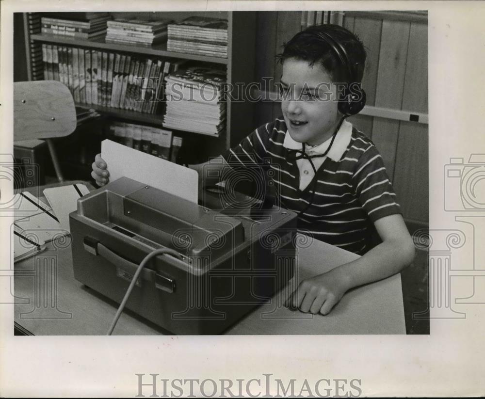 1967 Press Photo Mentor Shore School Reading Clinic Speed Machine - Historic Images