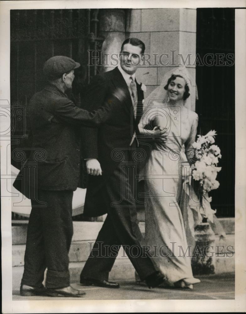 1939 Press Photo Elizabeth Blades weds Capt the Honorable Guy Russell in London - Historic Images