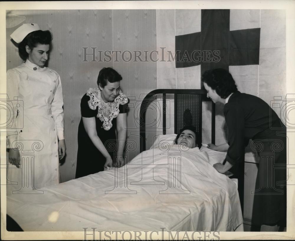 1943 Press Photo Ms.Hariiet Wew,Felix Racefman,Adele De Filippi, Norton Ferguson - Historic Images