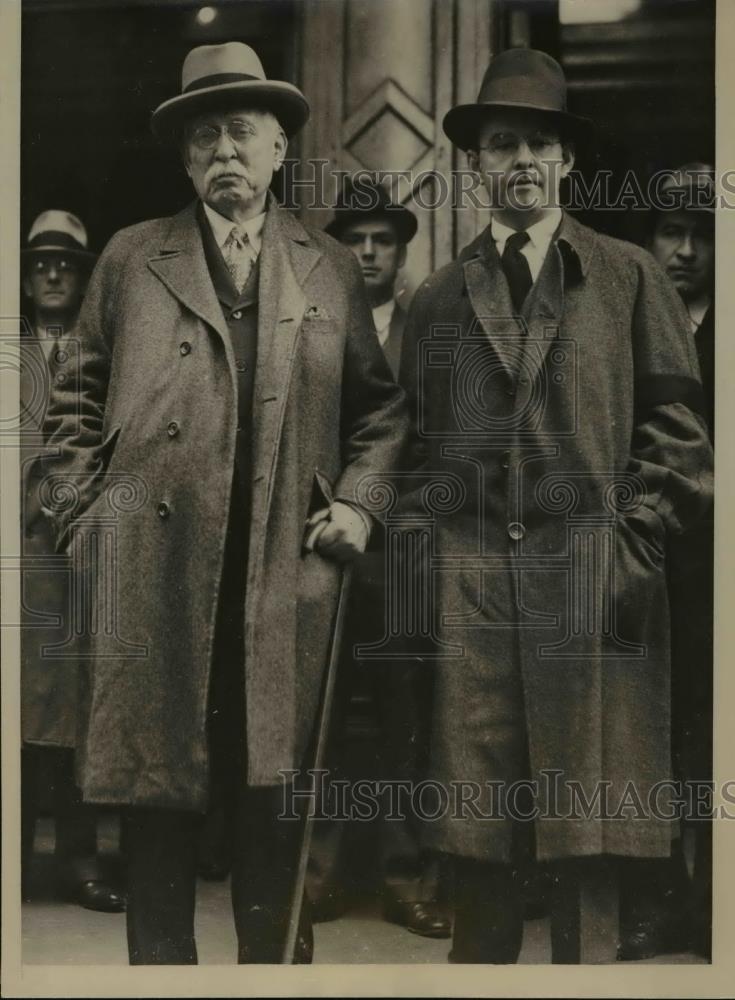 1934 Press Photo Sam Insull(L) &amp; son Sam Jr, defrauds investors in court - Historic Images