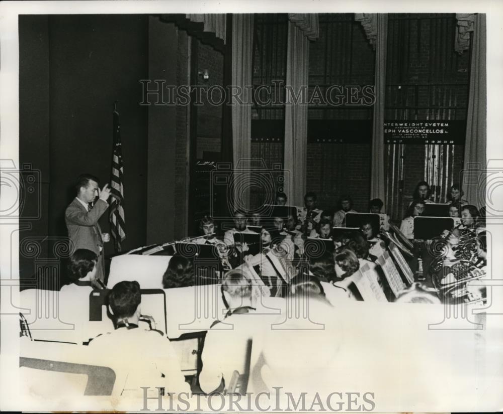 1954 Press Photo East Providence High School Band, Stephen E. Parnum - Historic Images