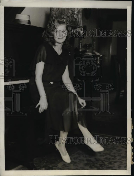 1930 Press Photo Ann Knowles Hesting, Sued Husband for Non-Support - nee60204 - Historic Images