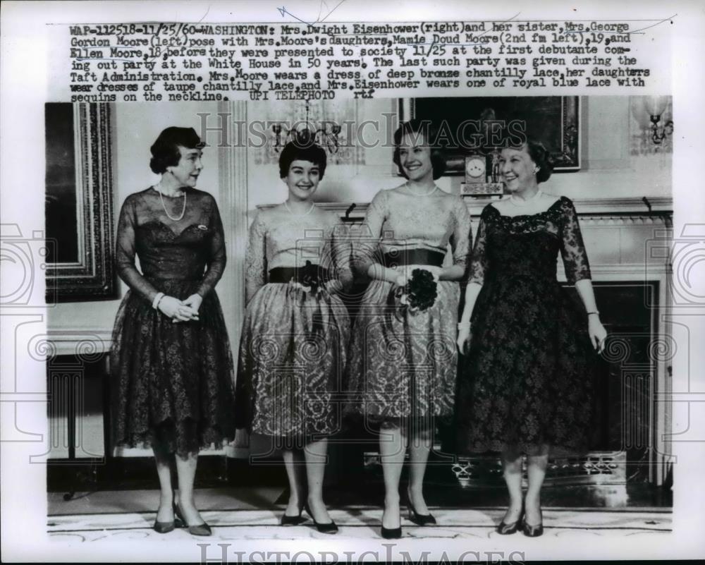 1960 Press Photo Mrs.Dwight Eisenhower with her sister Mrs.George Gordon Moore. - Historic Images