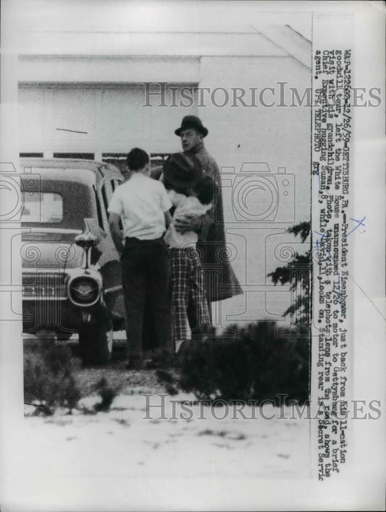 1959 Press Photo President Eisenhower & grandkids Susan, David at White House - Historic Images