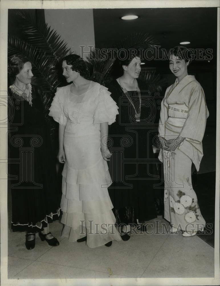 1933 Press Photo Dr Marie Munk, Dr Alexandresch, Dr Beth &amp; Baroness Ishimoto - Historic Images