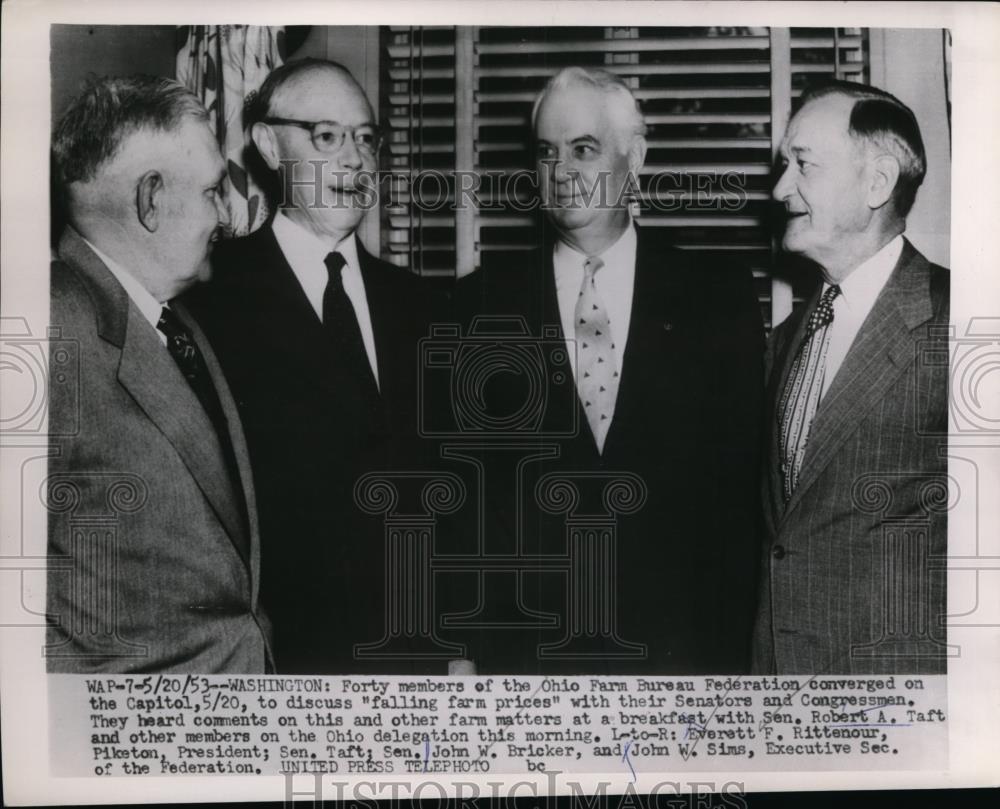 1953 Press Photo Members of Ohio Farm Bureau Federation at The Capitol. - Historic Images