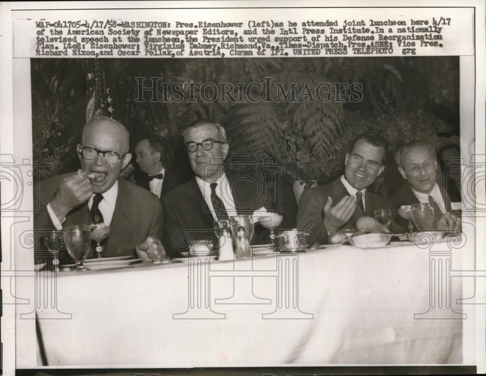 1958 Press Photo Pres. Eisenhower As He Attended Joint Luncheon - Historic Images