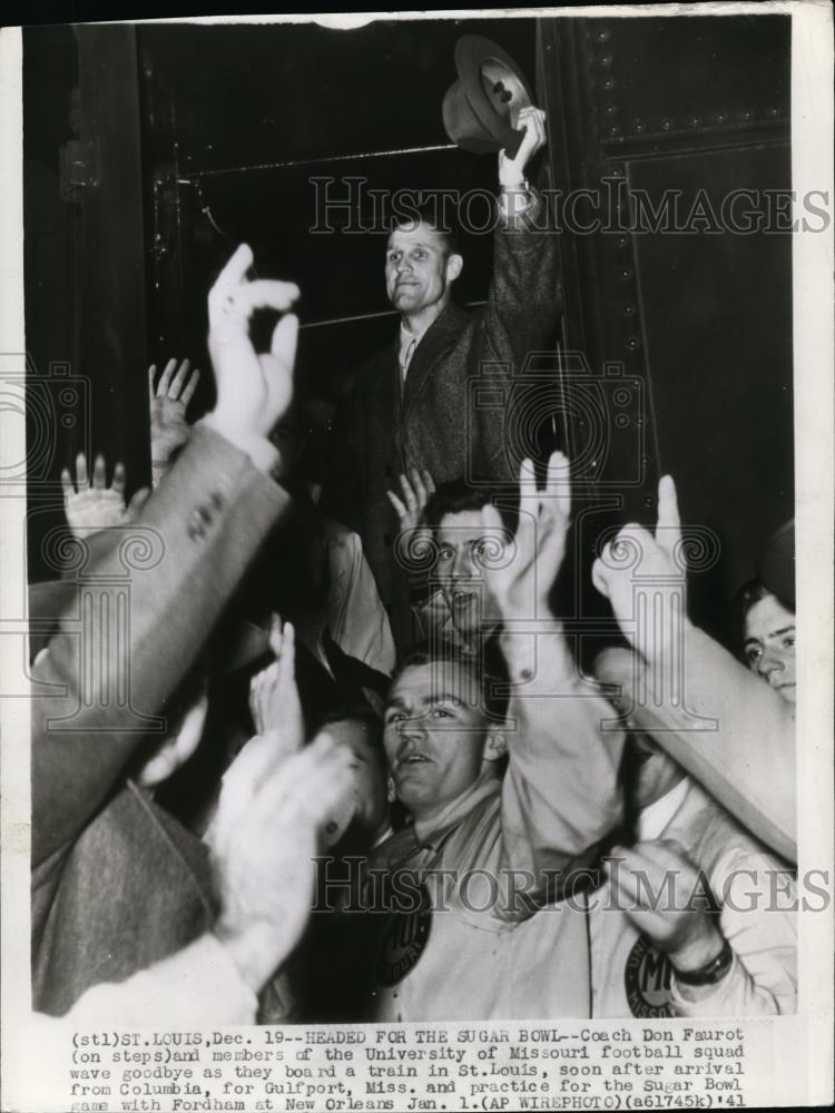 1941 Press Photo Coach Don Faurot & University Missouri Team Head to Sugar Bowl - Historic Images
