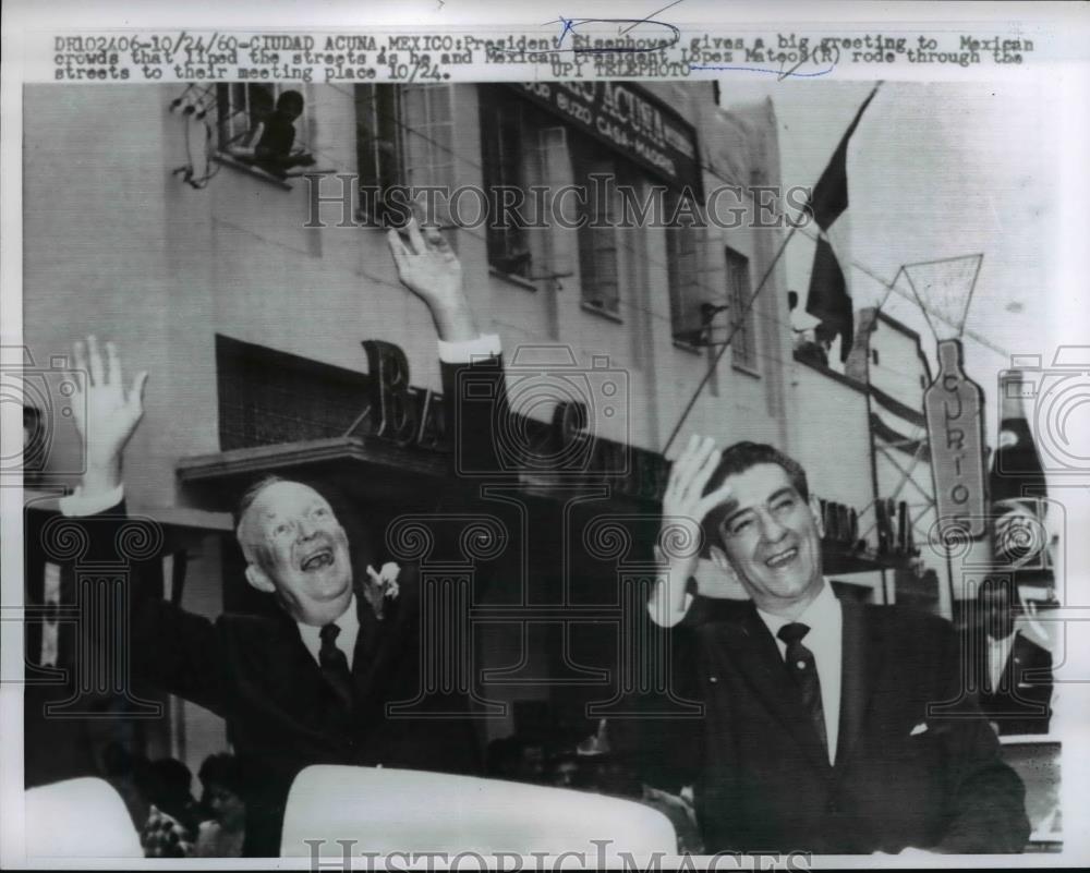 1960 Press Photo Pres.Eisenhower and Gov.Luis Munoz Marin of Isla Verde San Juan - Historic Images