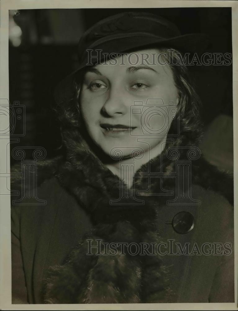 1934 Press Photo Helen Rysko Here. - Historic Images