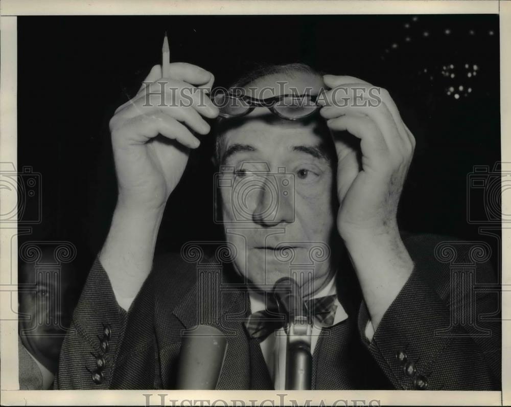 1954 Press Photo Special Army Counsel Joseph Welch Listening to Testimony - Historic Images