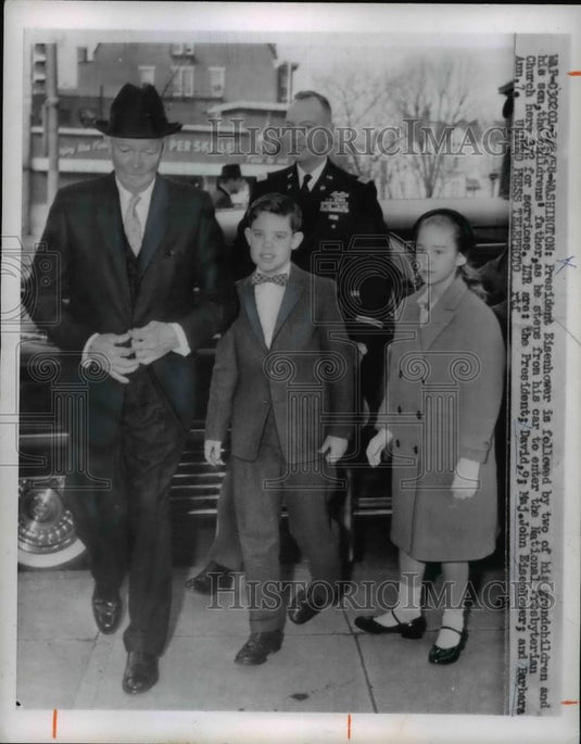 1958 Press Photo President Eisenhower & grandchildren David & Barbara - Historic Images