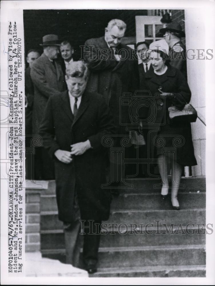 1963 Press Photo Ojlahoma City-President Kennedy followed by VP and Mrs Johnson. - Historic Images