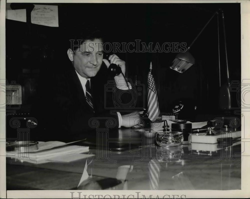 1944 Press Photo Mayor Frank J Lausche - Historic Images