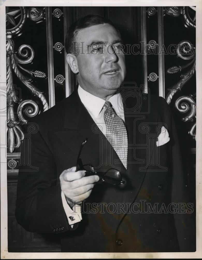 1952 Press Photo Sen. Brien McMahon at Washington Capitol - Historic Images