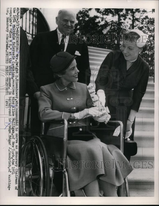 1954 Press Photo Mrs Dwight D Eisenhower, Multiple Sclerosis Campaign, Wash. - Historic Images
