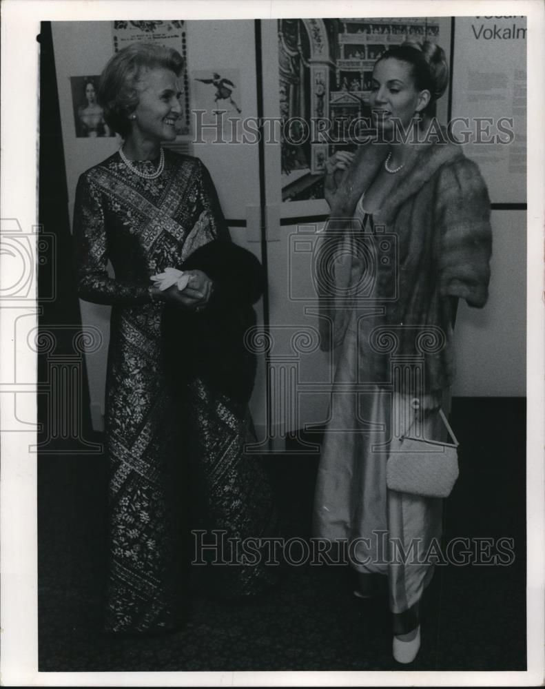 1970 Press Photo Mrs. Alfred Rankin and Mrs. Lawrence Serra - cva98771 - Historic Images