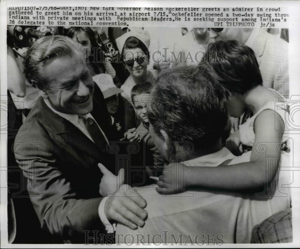 1968 Press Photo New York Governor Nelson Rockefeller Campaigning in Indiana - Historic Images