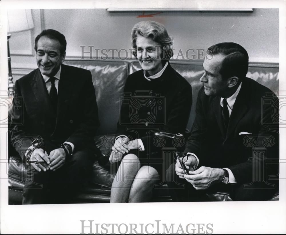 1969 Press Photo Victor Borge with Mr. and Mrs. Alfred Rankin - cva98639 - Historic Images