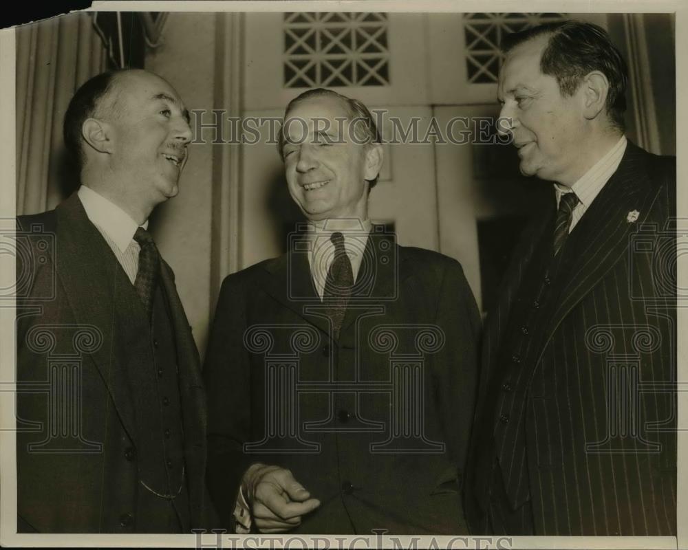 1940 Press Photo Neville Butler, Sir Walter Layton and Lord Lothian of Britain. - Historic Images