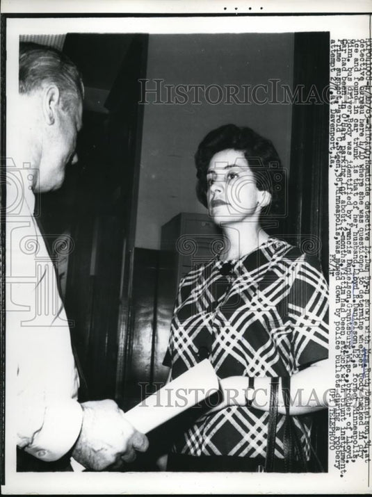 1963 Press Photo Chicago dectective Lt Dan Byrn & Mrs Ruth Danielson - Historic Images