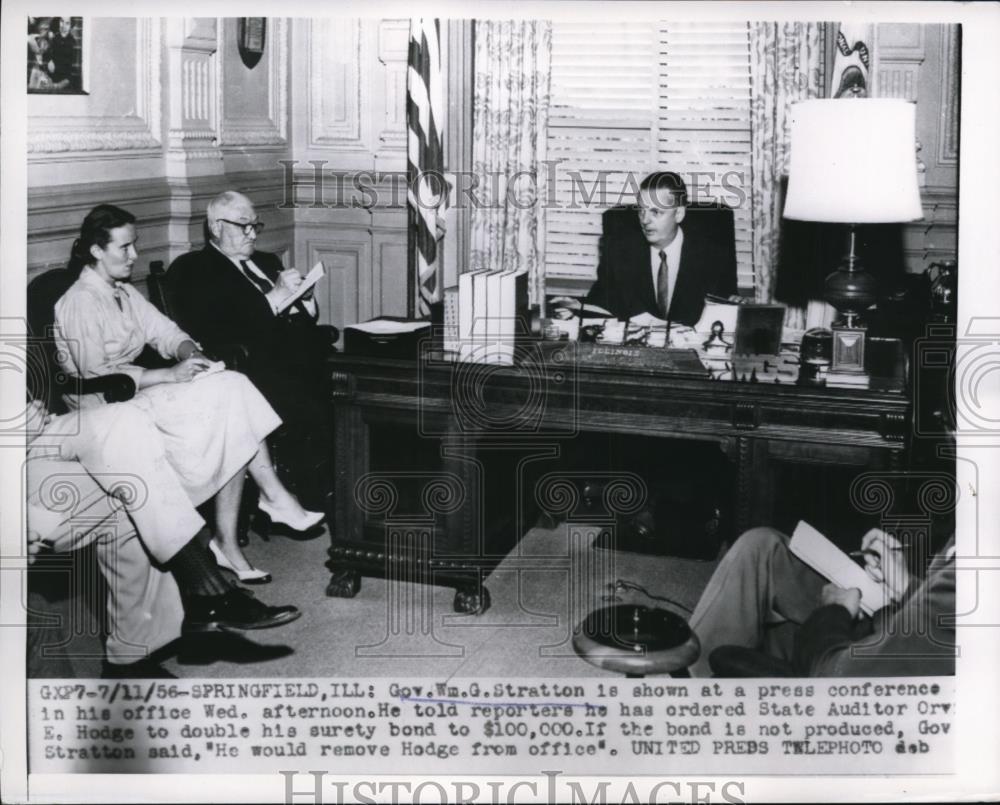 1956 Press Photo Gov. WM. G. Stratton at press conference at his office. - Historic Images