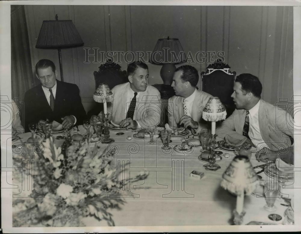 1937 Press Photo Senators meet in Washington to discuss Legislation. - Historic Images