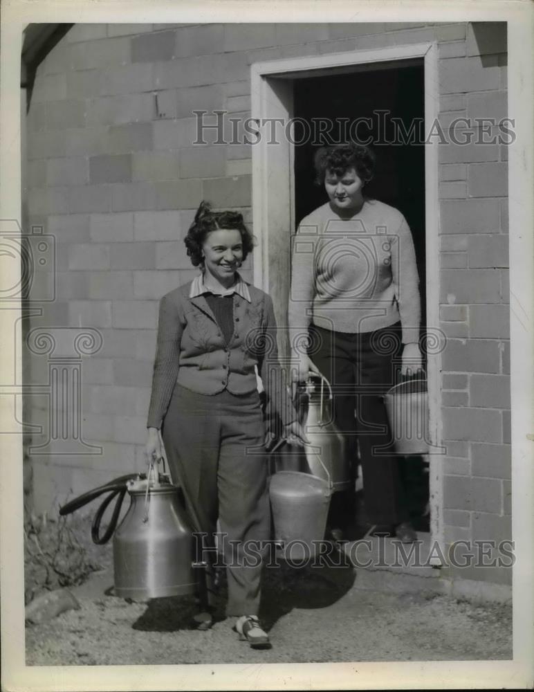 1946 Press Photo Marcella Shirakus, Dorothea Bauer &amp; milk pails at a farm - Historic Images