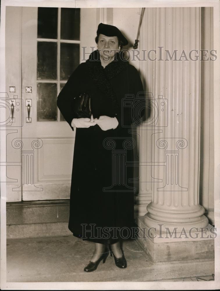 1936 Press Photo Labor Secretary Frances Perkins Leaving White House - Historic Images