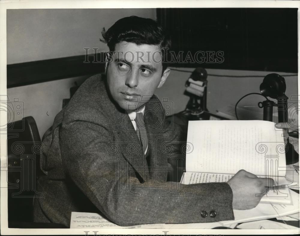 1937 Press Photo Joseph Joseph, Prosecutor appear in La Fallette Commission. - Historic Images