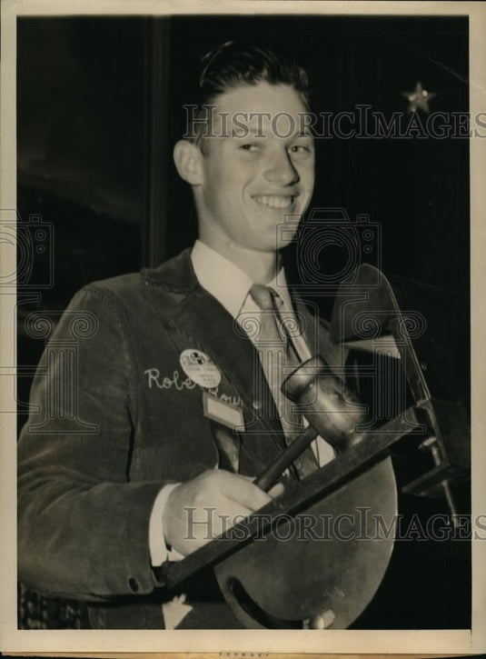 1943 Press Photo Kansas City Mo. Robert Bowman elected President of FFA. - Historic Images