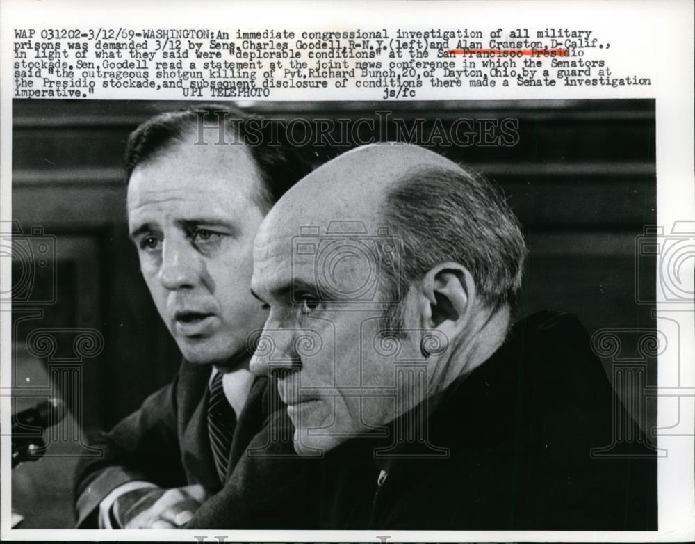 1969 Press Photo Senators Charles Goodell and Alan Cranston at news conference - Historic Images
