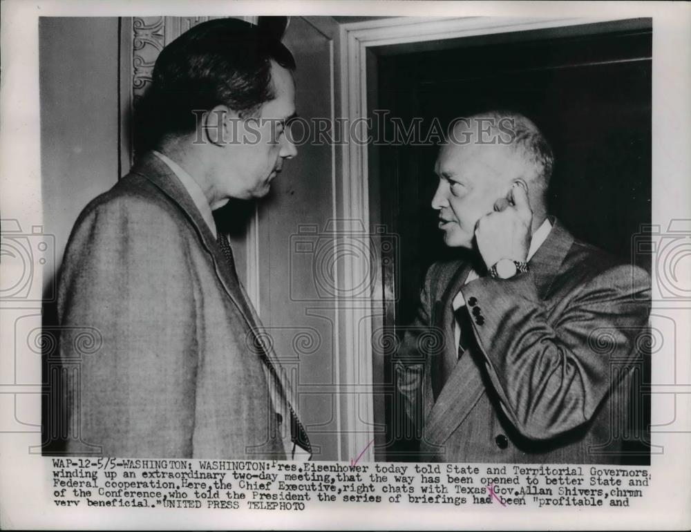 1953 Press Photo Pres, Eisenhower chat with Gov. Allan Shivers of Texas. - Historic Images