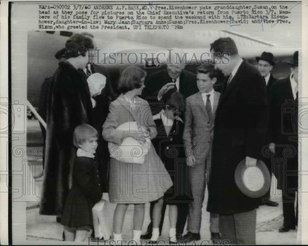 1960 Press Photo President Eisenhower, granddaughters Susan &amp; Barbara - Historic Images