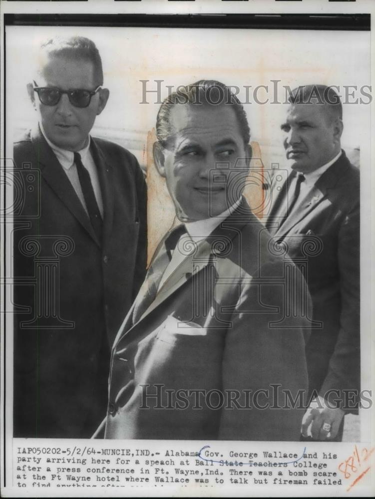 1964 Press Photo Munice Indiana, Alabama George Wallace Arriving For Speech - Historic Images