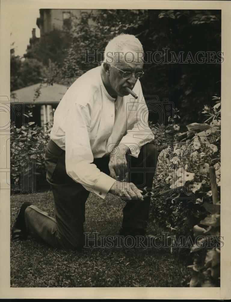 1940 Press Photo Former Governor Wilbur L Cross at New Haven Connecticut home - Historic Images