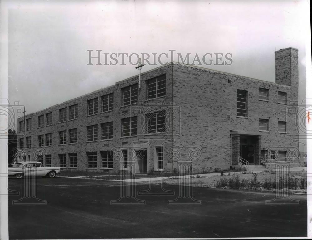 1959 Press Photo New St. Ambrose School in Brunswick Ohio - cvb01608 - Historic Images