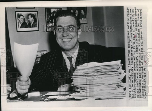 1949 Wire Photo F.D.Roosevelt Jr Holds Congratulatory Message from Pres.Truman - Historic Images