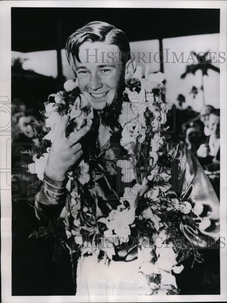 1951 Press Photo Charlie Burr jockey won on Narrator at Tropical Park in Fla - Historic Images